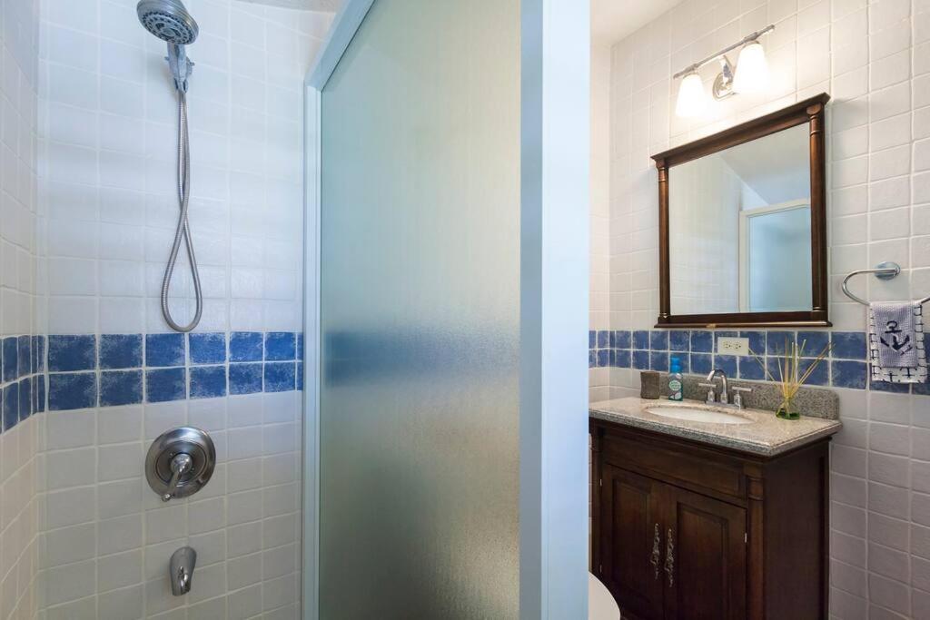 Boqueron Beach Cabo Rojo Beach House Villa Taina Bathroom